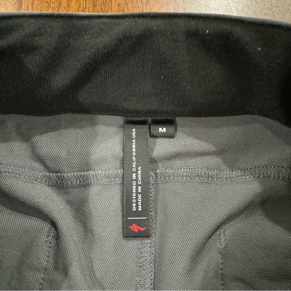 Specialized Andorra Comp Shorts Size Medium - Picture 3 of 7